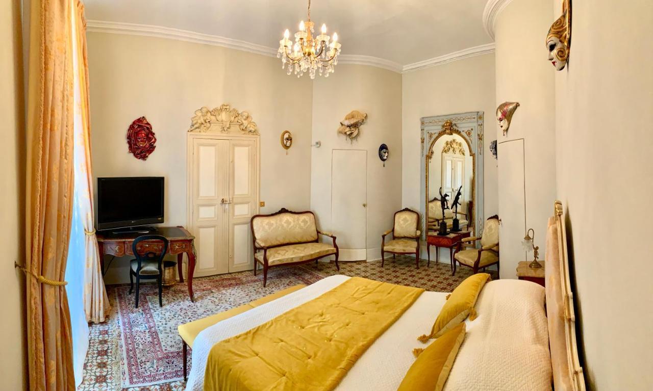 Deluxe Room,1031802559:JPEG