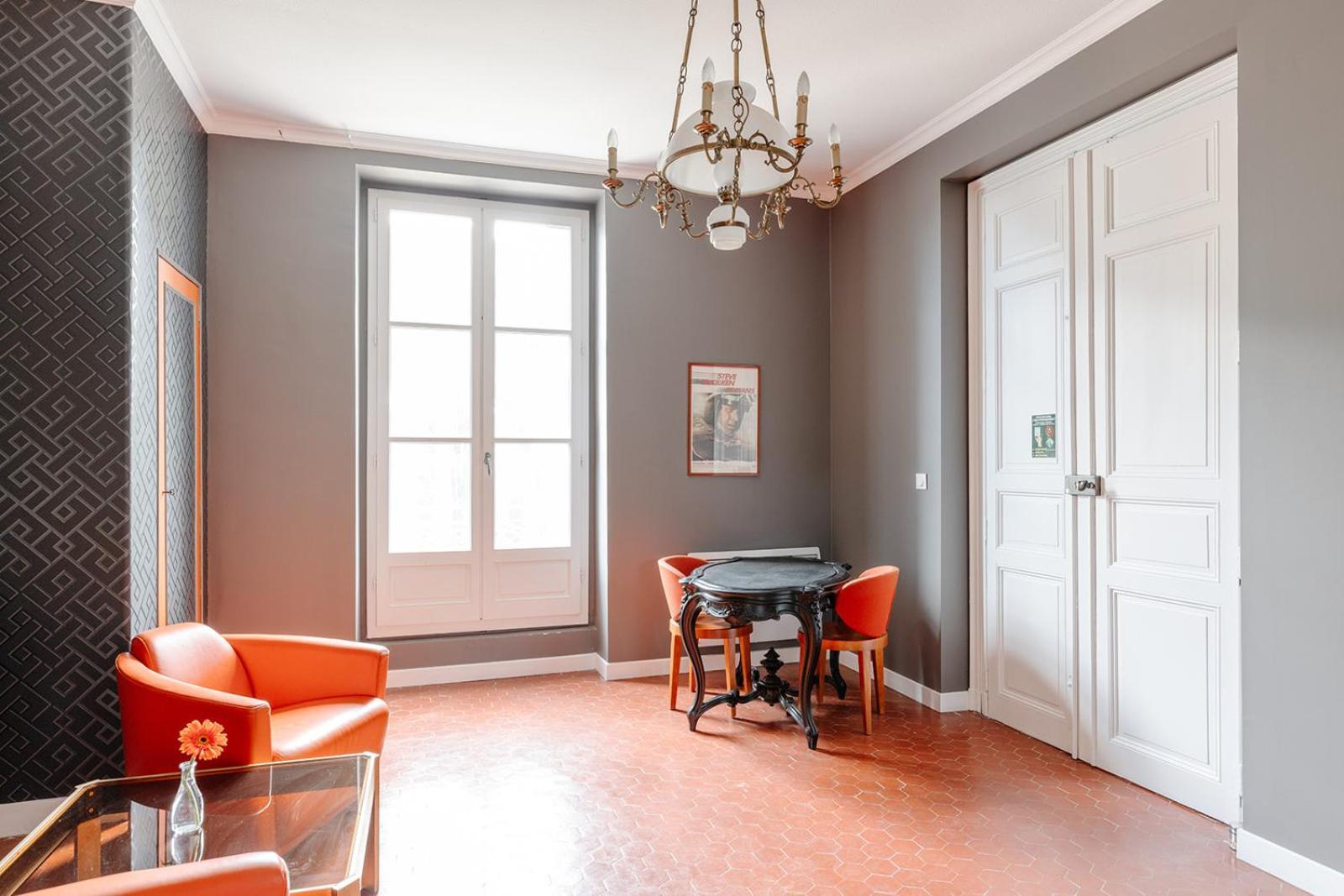 Three-Bedroom Apartment High Floor