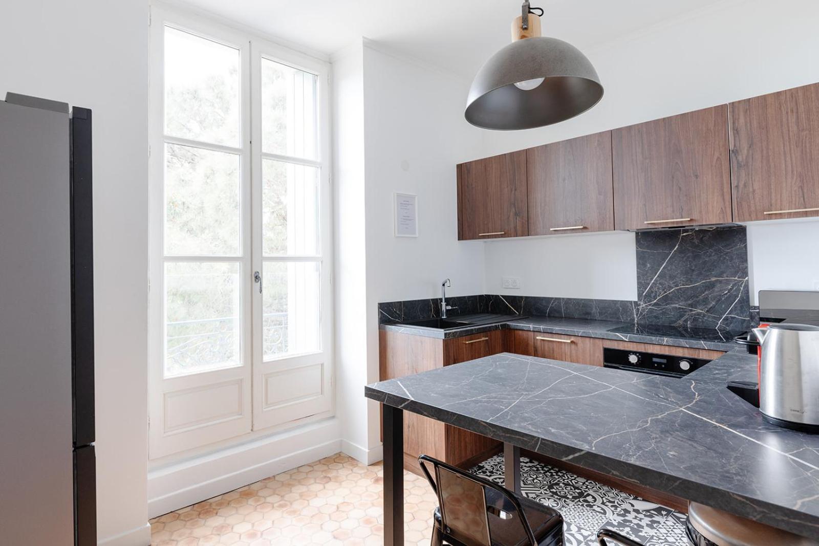 Three-Bedroom Apartment High Floor