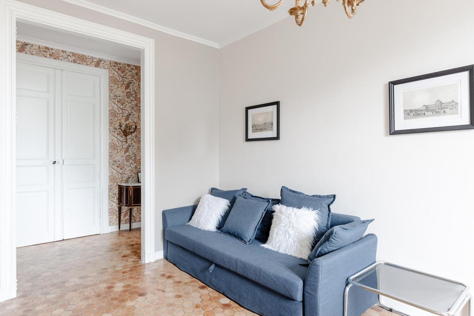 Superior One-Bedroom Apartment