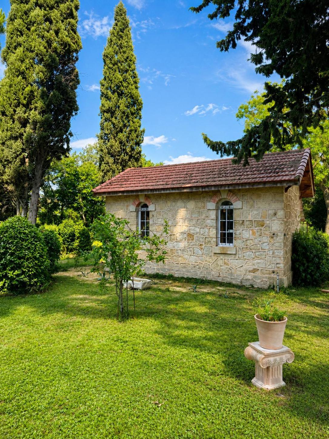 Double Room Garden View