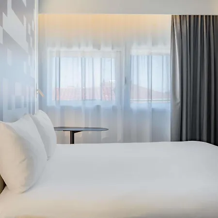 ibis Styles Béziers Centre-2